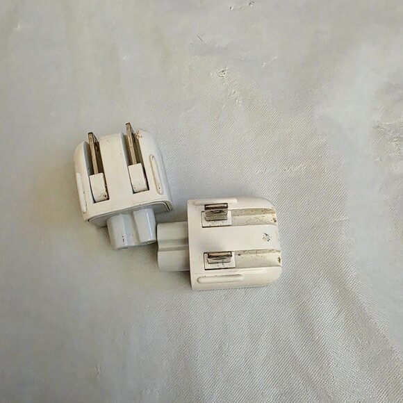 Apple Duckhead 2 Pin Prong Converter Wall Plug Magsafe Charter Adapter - Picture 2 of 3